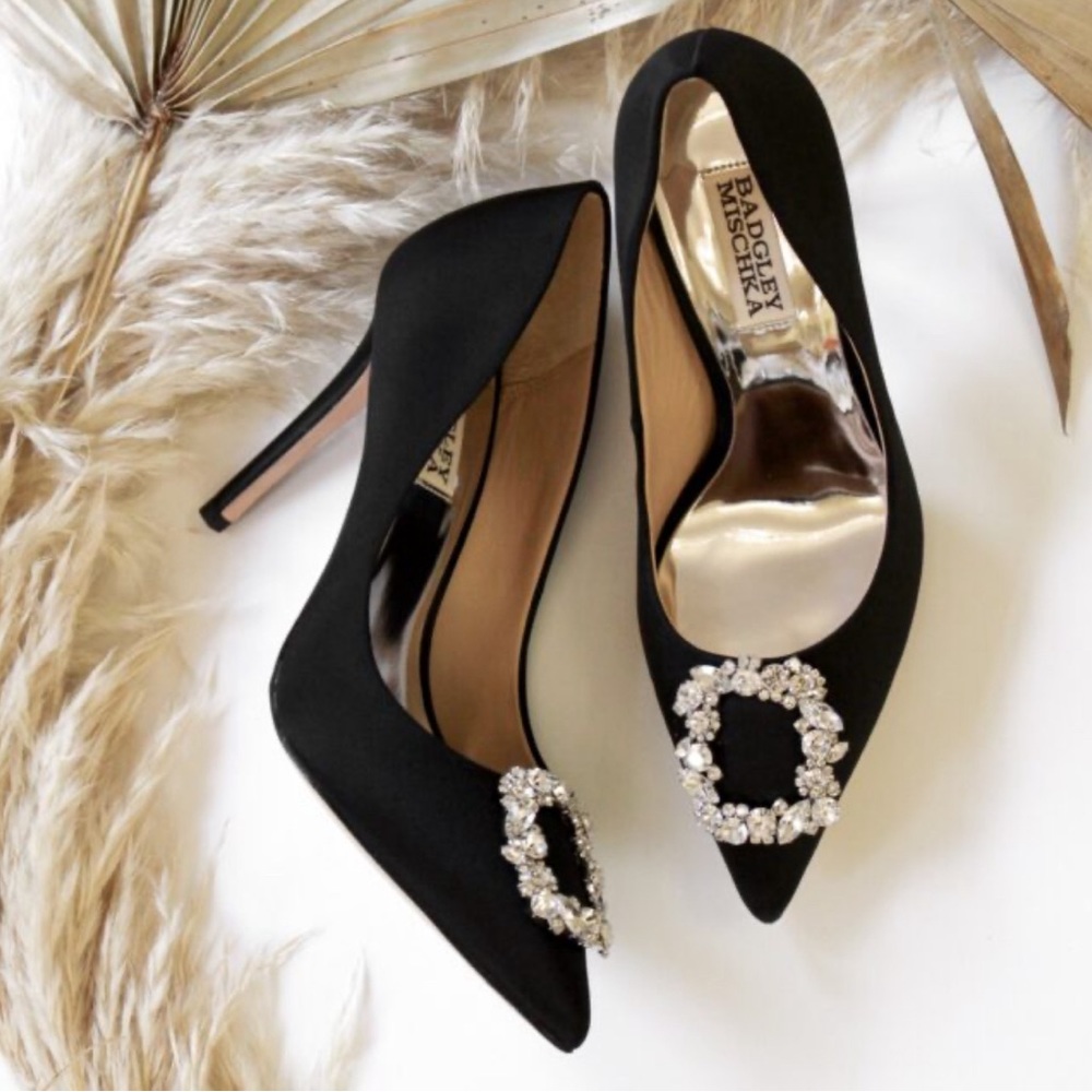 Badgley Mischka Elegant Black Heels with Sparkling Embellishments